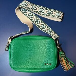 Pretty Simple Willow Crossbody Bag